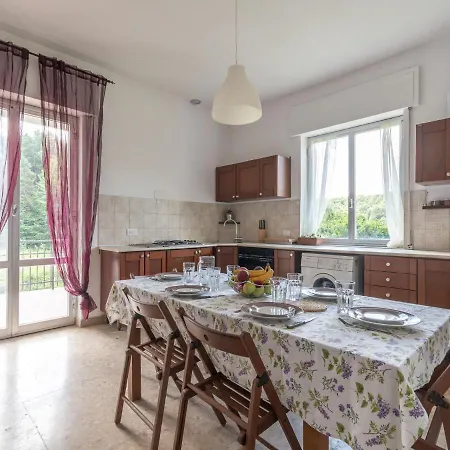 Inviting Holiday In With Private Garden